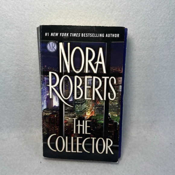 Nora Roberts romantic suspense - Picture 9 of 10